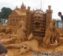 sculpture sur sable